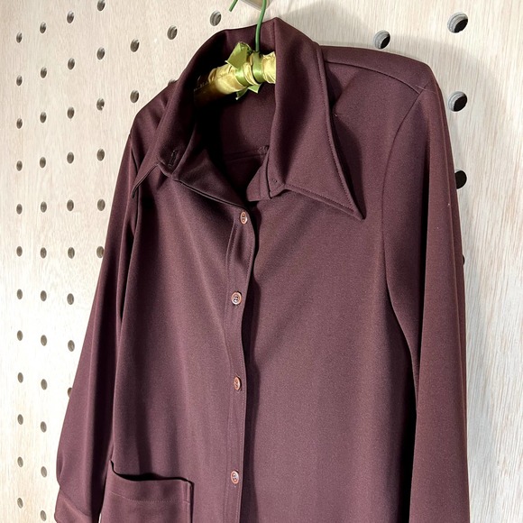 70s Brown polyester button up - Picture 2 of 4
